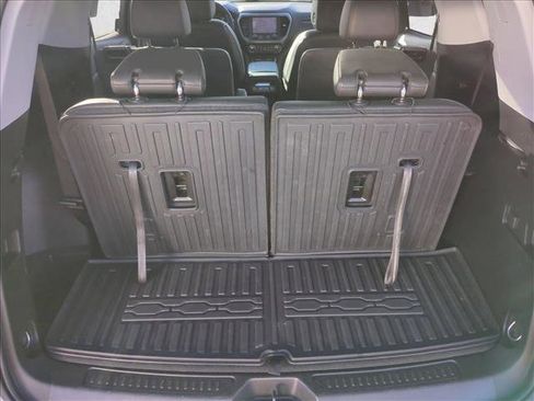 Used 2023 GMC Acadia AT4 w/ Technology Package image 6