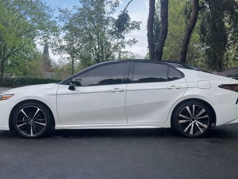 Used 2018 Toyota Camry XSE w/ Audio Package image 4