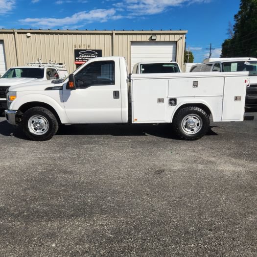 Used 2013 Ford F250 XL w/ PWR Equipment Group RWD image 2