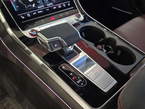 New 2026 Audi RS Q8 performance image 12