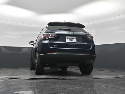 Used 2026 Jeep Compass Limited AWD/4WD image 33