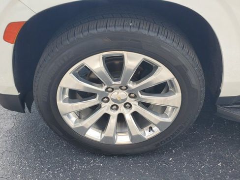 Used 2021 Chevrolet Tahoe Premier RWD image 4