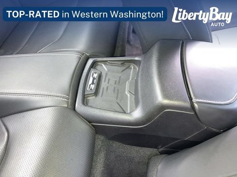 Used 2022 Chevrolet Camaro LT RWD image 19