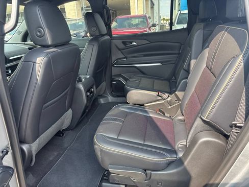 New 2026 Chevrolet Traverse High Country FWD image 22