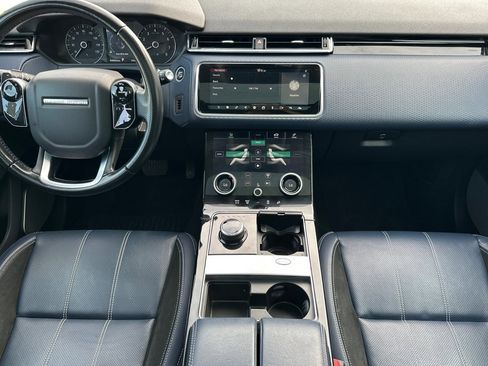 Used 2019 Land Rover Range Rover Velar S image 13