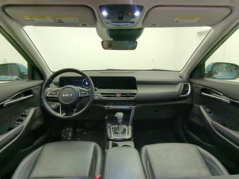 Used 2024 Kia Seltos EX image 22