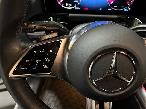 Certified 2025 Mercedes-Benz GLA 250 4MATIC image 24