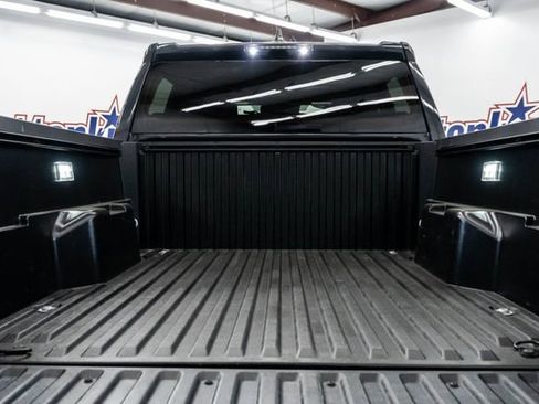 Used 2025 Toyota Tacoma TRD Off-Road image 10