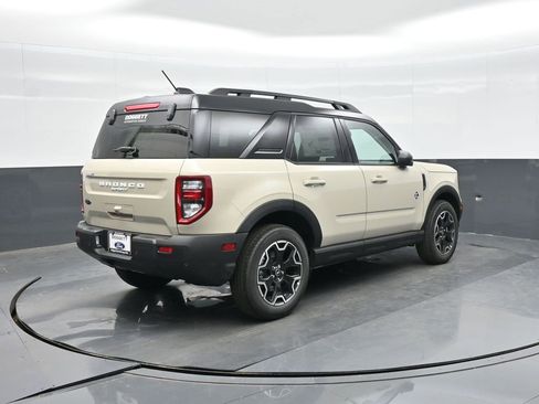 New 2025 Ford Bronco Sport Outer Banks image 7