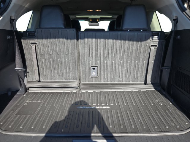 Certified 2026 Toyota Highlander XLE AWD/4WD image 13