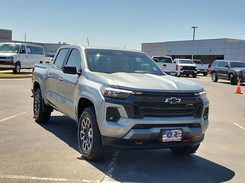 Used 2024 Chevrolet Colorado Z71 w/ Z71 Convenience Package 2 AWD/4WD image 1