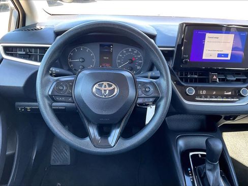 Used 2024 Toyota Corolla LE image 6