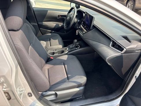 Used 2024 Toyota Corolla LE FWD image 29