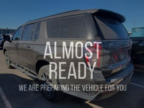Used 2021 Chevrolet Suburban Z71 w/ Rear Media and Nav Package image 3