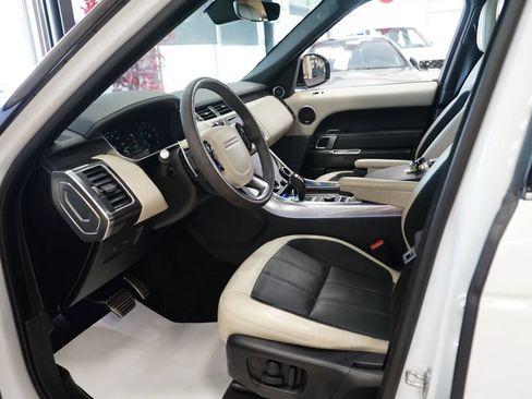 Used 2019 Land Rover Range Rover Sport HST AWD/4WD image 34