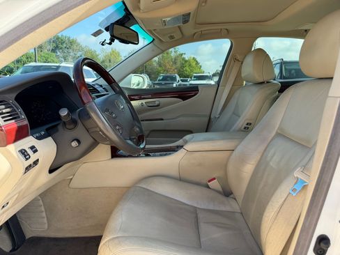 Used 2011 Lexus LS 460 w/ Luxury Value Edition RWD image 11