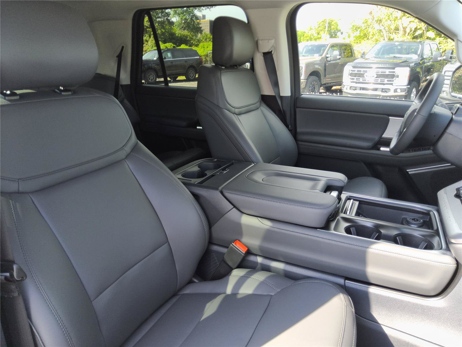 New 2026 Ford Expedition Max Active RWD image 32