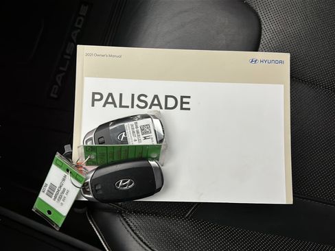 Used 2021 Hyundai Palisade Limited w/ Winter Package image 33