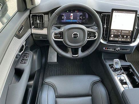 New 2026 Volvo XC90 B6 Ultra w/ Protection Package AWD/4WD image 5