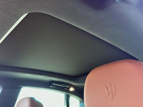 Used 2022 Maserati Levante GT image 14