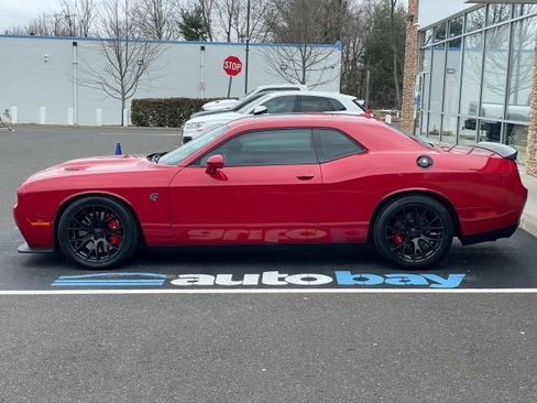 Used 2016 Dodge Challenger SRT Hellcat image 15
