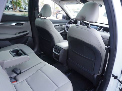 Used 2025 INFINITI QX50 Luxe image 10