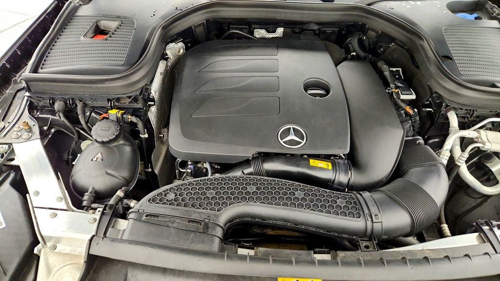 Used 2022 Mercedes-Benz GLC 300 image 25