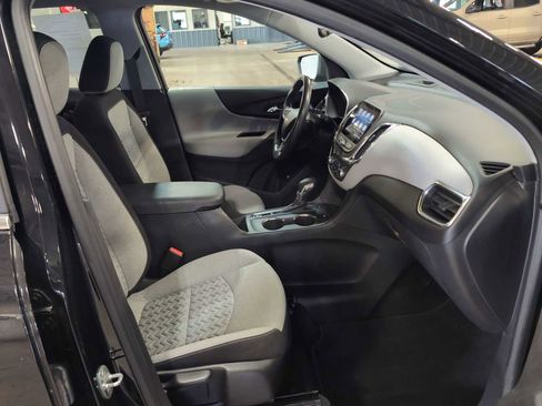 Used 2022 Chevrolet Equinox LT image 28