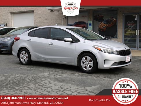 Used 2017 Kia Forte LX w/ LX Popular Package image 1