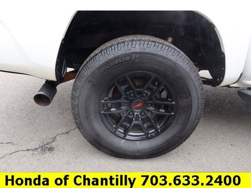 Used 2017 Toyota Tacoma SR w/ Tow Package image 25