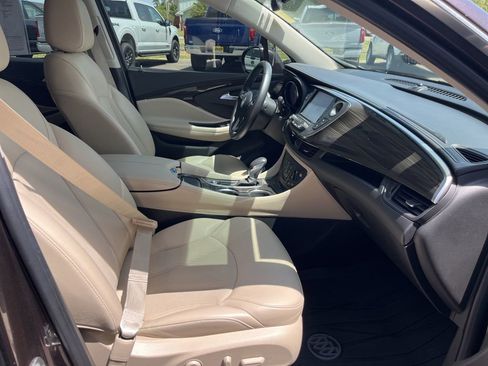 Used 2020 Buick Envision Preferred w/ LPO, Cargo Package FWD image 30