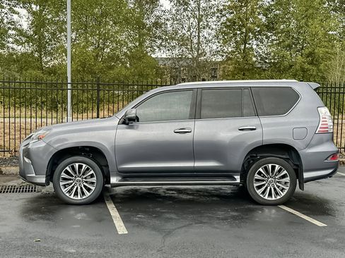 Used 2021 Lexus GX 460 Luxury w/ Off Road Package image 6