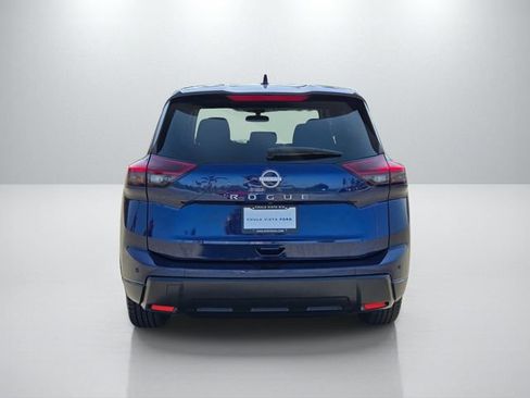 Used 2025 Nissan Rogue SV FWD image 5