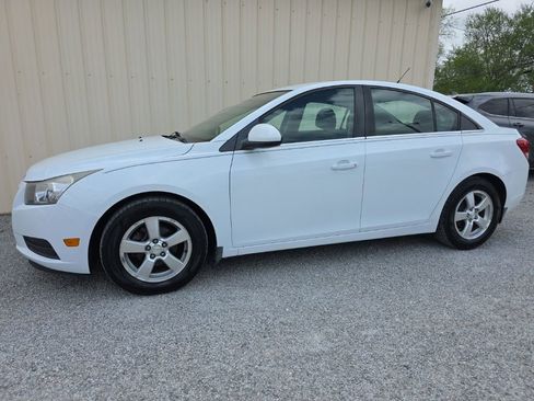 Used 2014 Chevrolet Cruze LT image 10