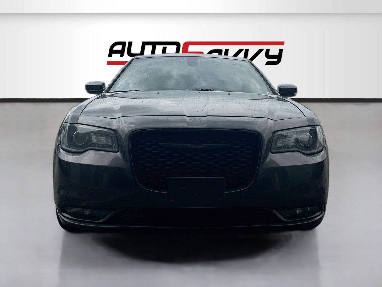 Used 2022 Chrysler 300 S RWD image 2
