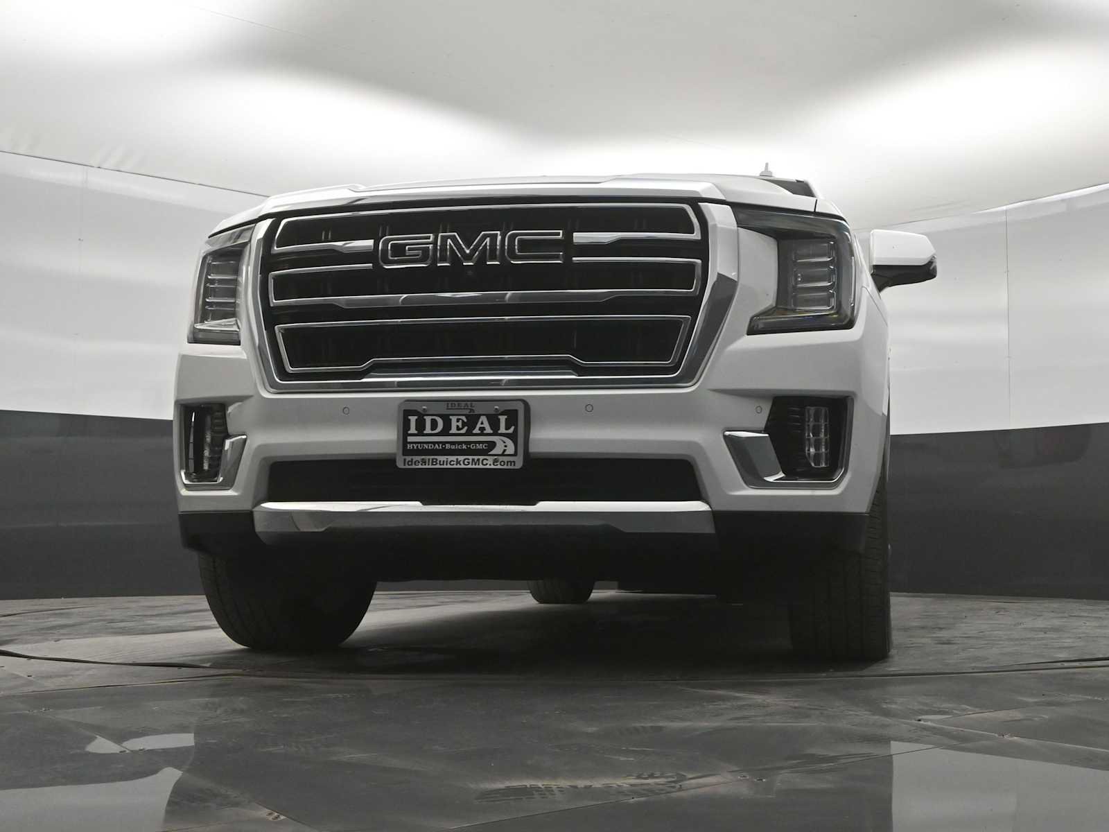 Used 2022 GMC Yukon XL SLT w/ SLT Premium Package AWD/4WD image 36