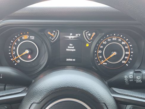 Used 2025 Jeep Wrangler Sport AWD/4WD image 16