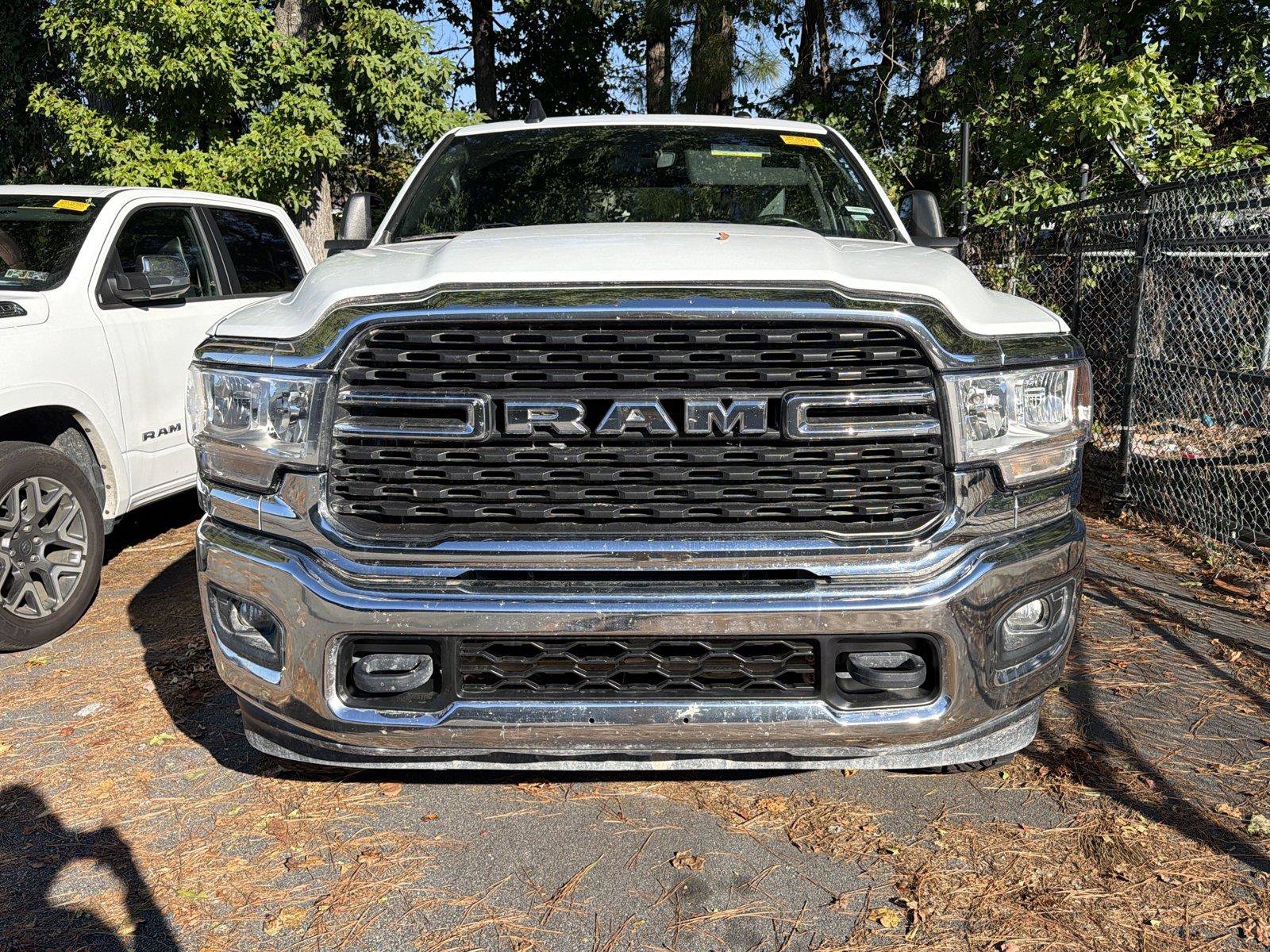 Used 2024 RAM 2500 Big Horn AWD/4WD image 2