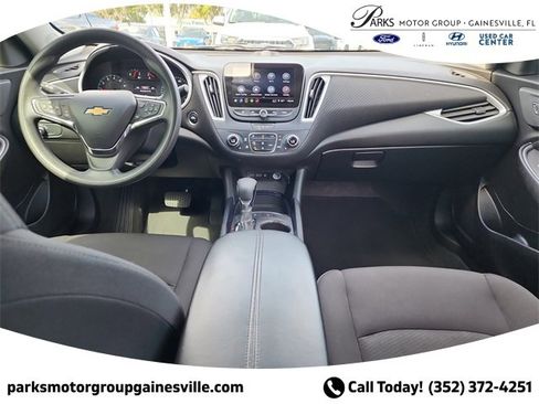 Used 2024 Chevrolet Malibu LT image 11