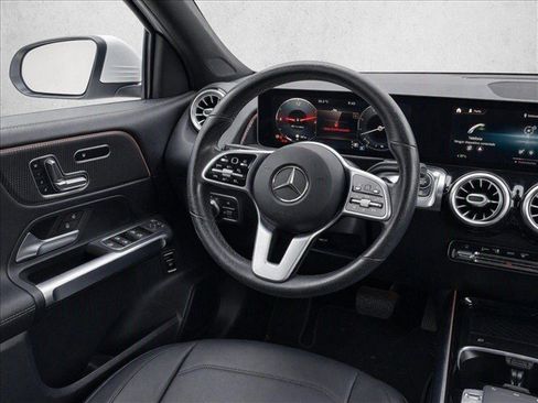 Certified 2020 Mercedes-Benz GLB 250 image 30