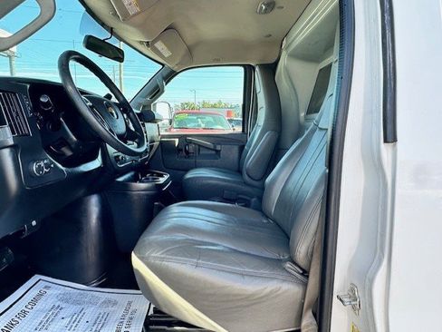 Used 2016 Chevrolet Express 2500 Express image 13