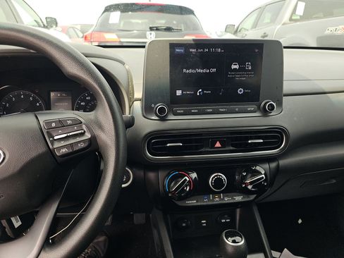 Used 2022 Hyundai Kona SEL FWD image 10
