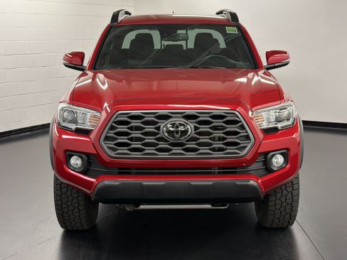 Used 2021 Toyota Tacoma TRD Off-Road w/ Technology Package AWD/4WD image 6