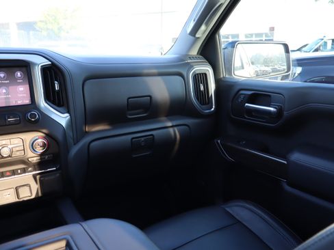 Used 2019 Chevrolet Silverado 1500 LT Trail Boss AWD/4WD image 15