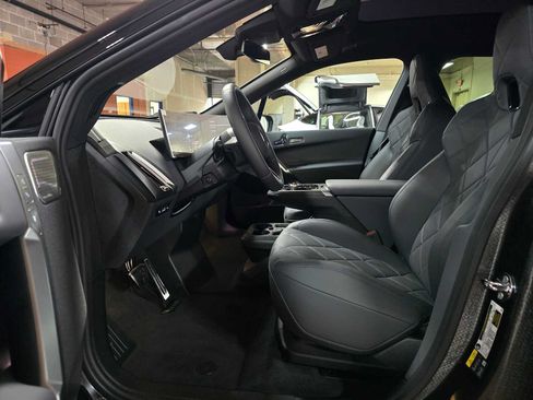 Used 2026 BMW iX xDrive60 w/ M Sport Package AWD/4WD image 19