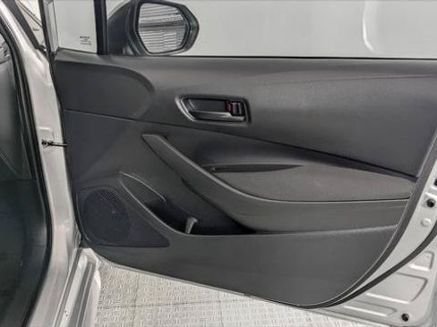 Used 2022 Toyota Corolla LE w/ LE Convenience Package FWD image 21
