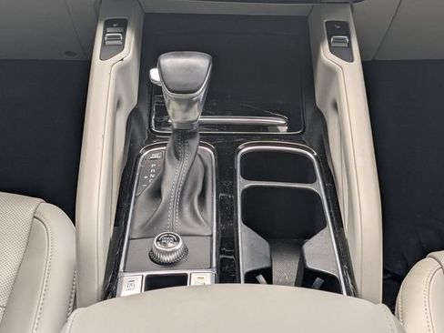 Certified 2024 Kia Telluride S w/ S Sunroof Package FWD image 18