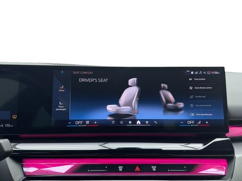 Used 2025 BMW i5 eDrive40i w/ M Sport Package RWD image 23