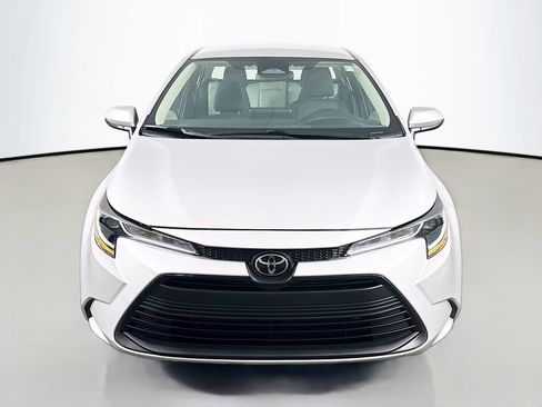 Certified 2024 Toyota Corolla LE image 2