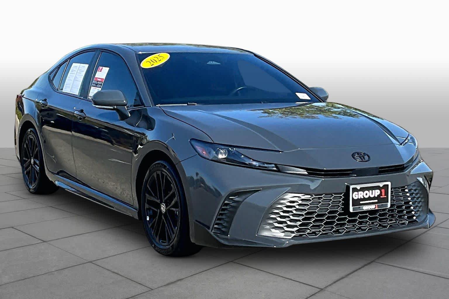 Certified 2025 Toyota Camry SE w/ Convenience Package FWD image 2